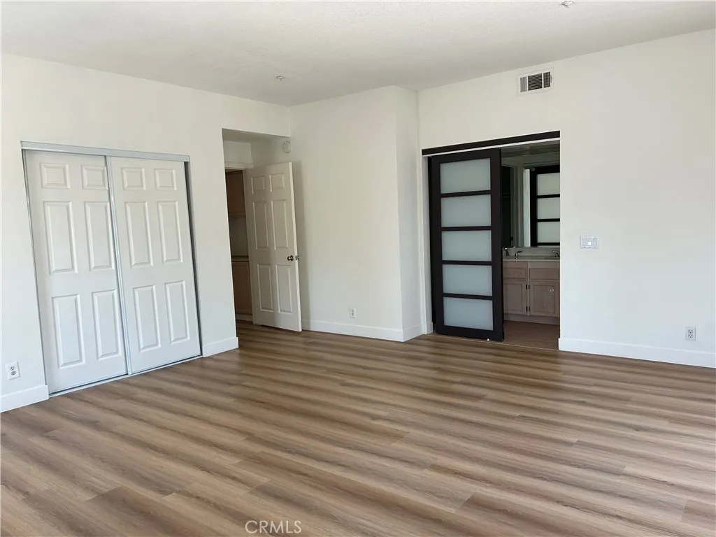 property viewer photo 13