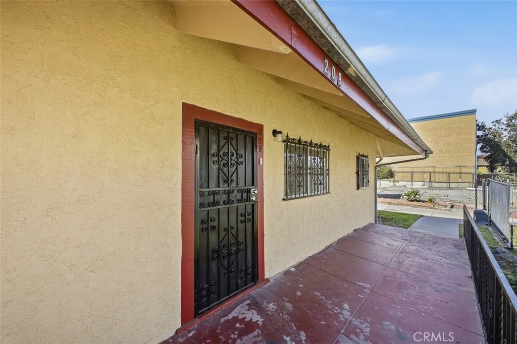 main property photo 7