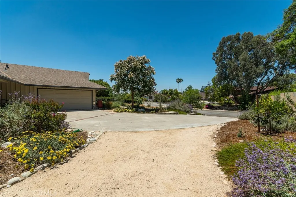 main property photo 66