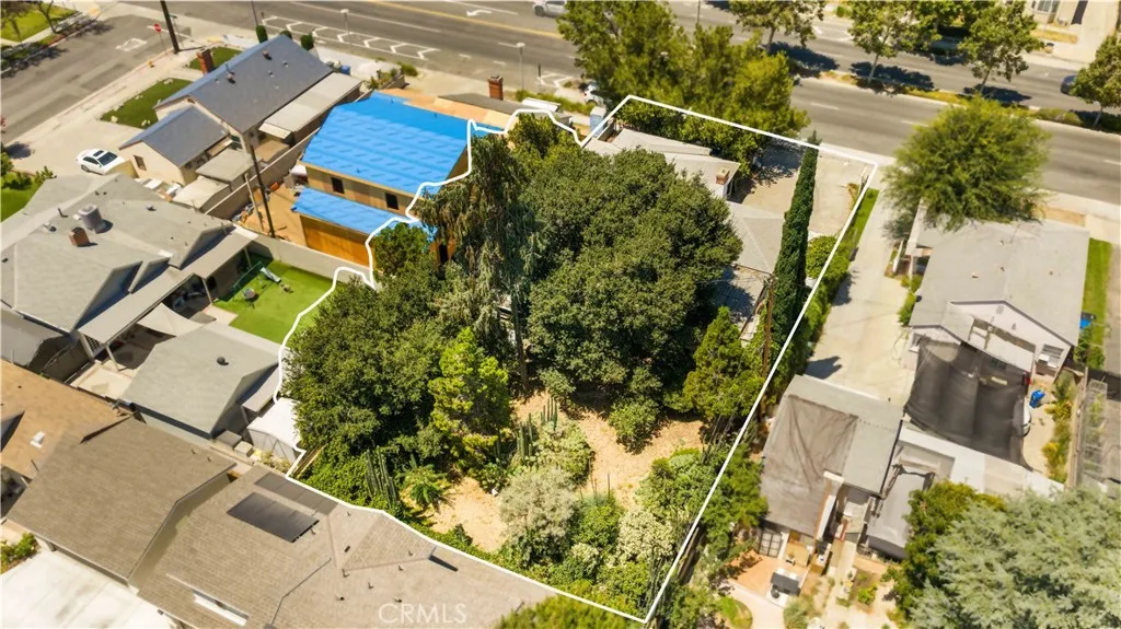 main property photo 32