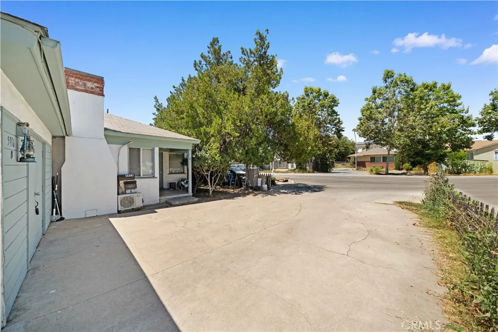 main property photo 40