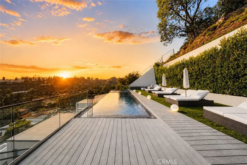 main property photo 68
