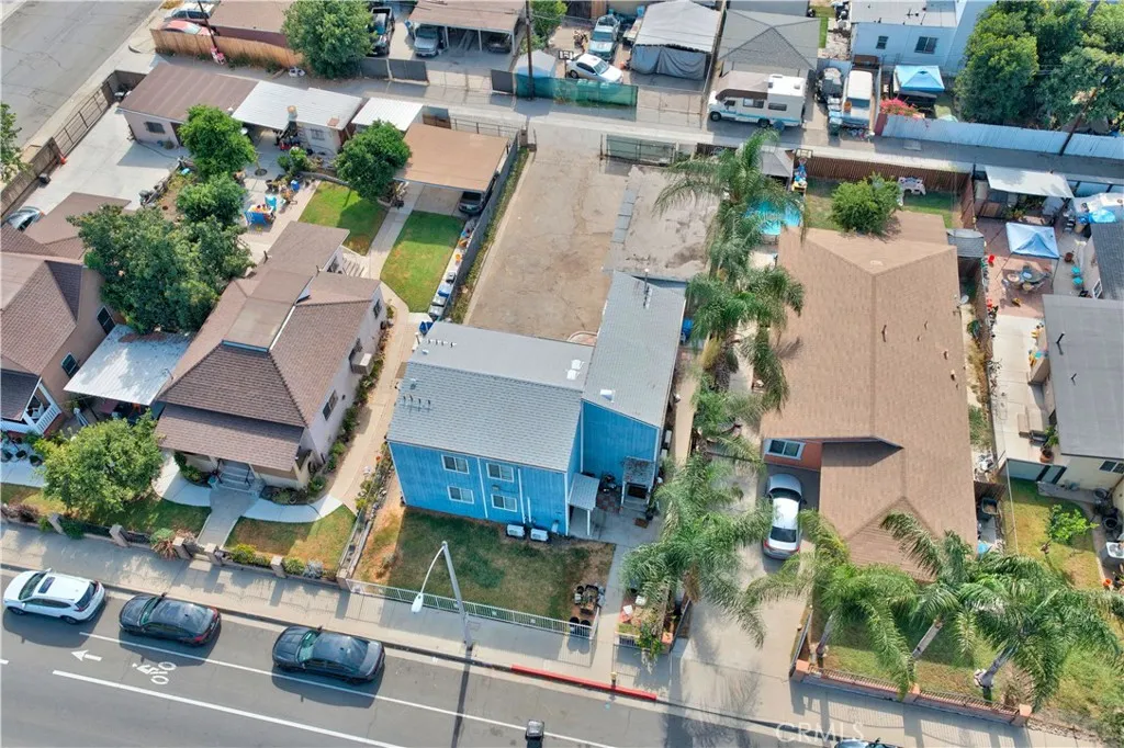 main property photo 24