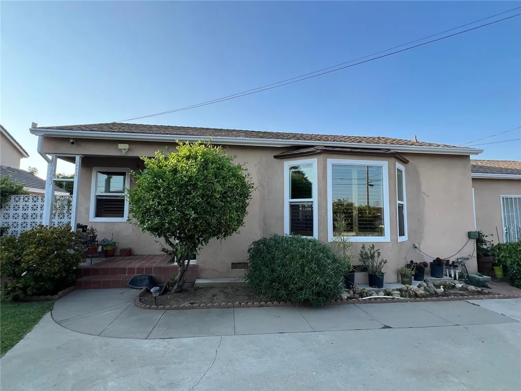 main property photo 0