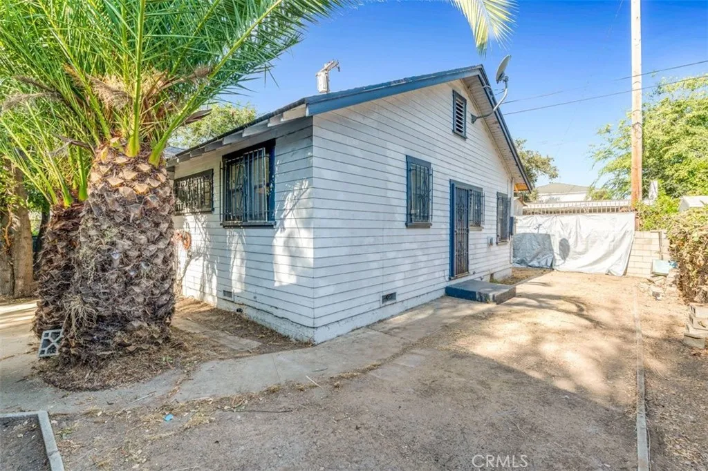 main property photo 24