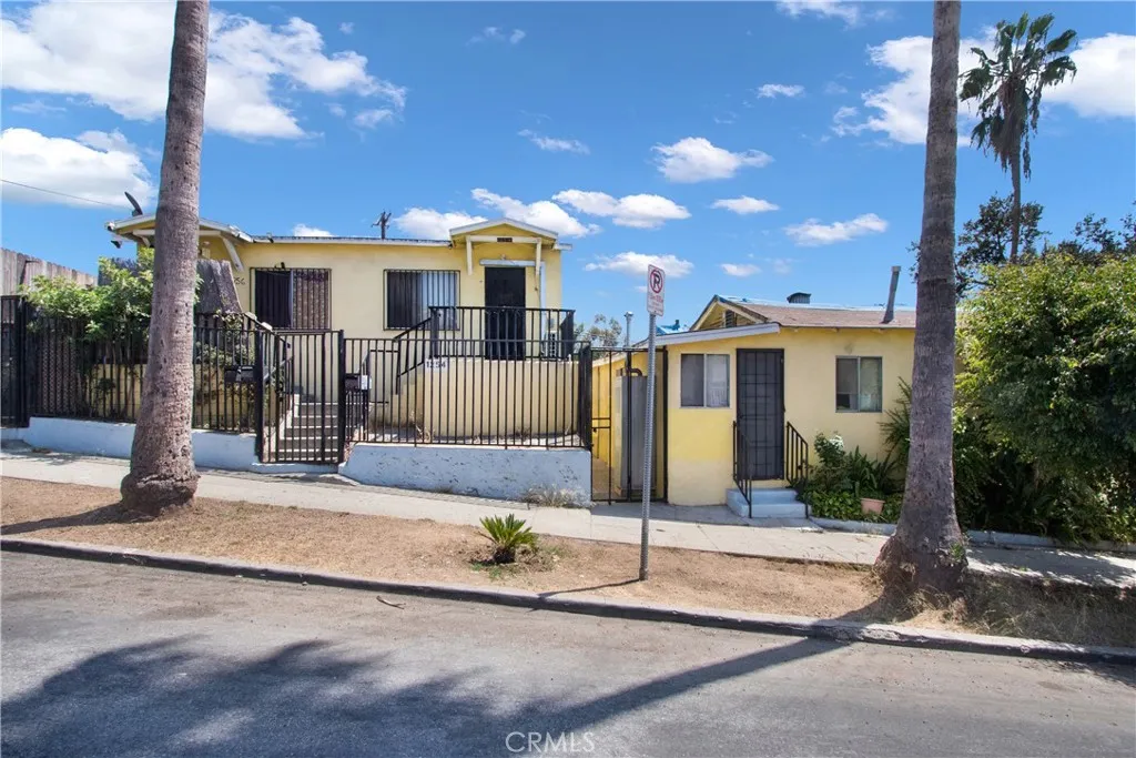 main property photo 12