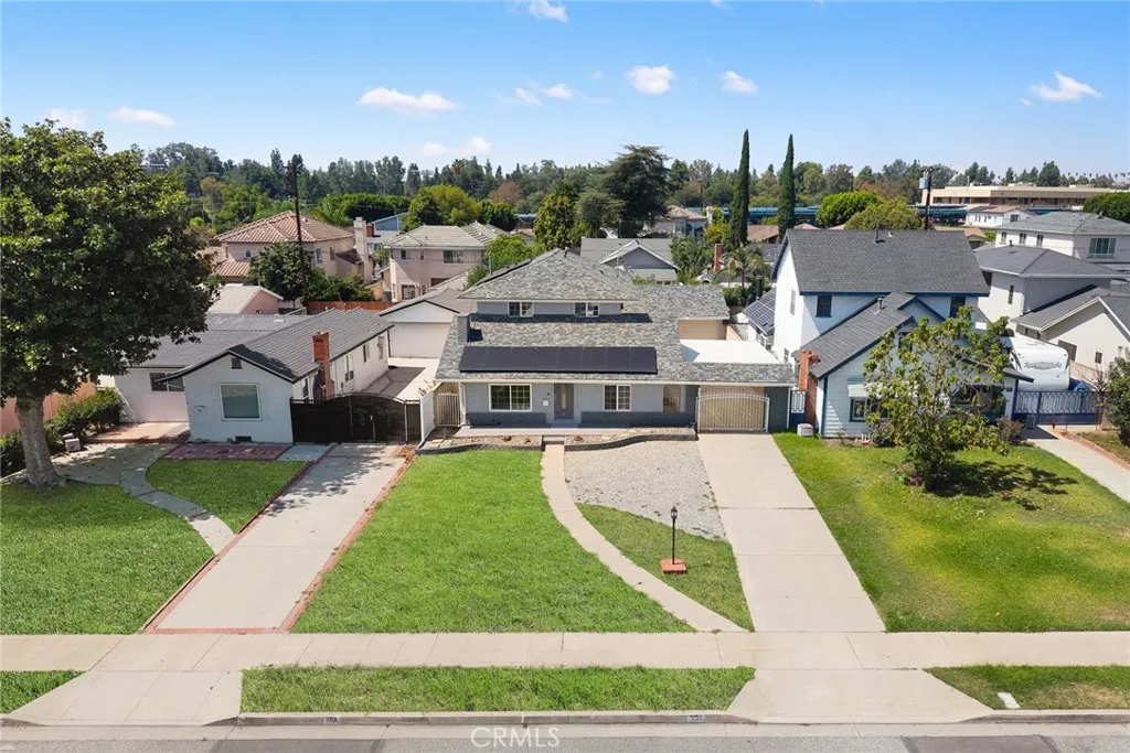main property photo 10