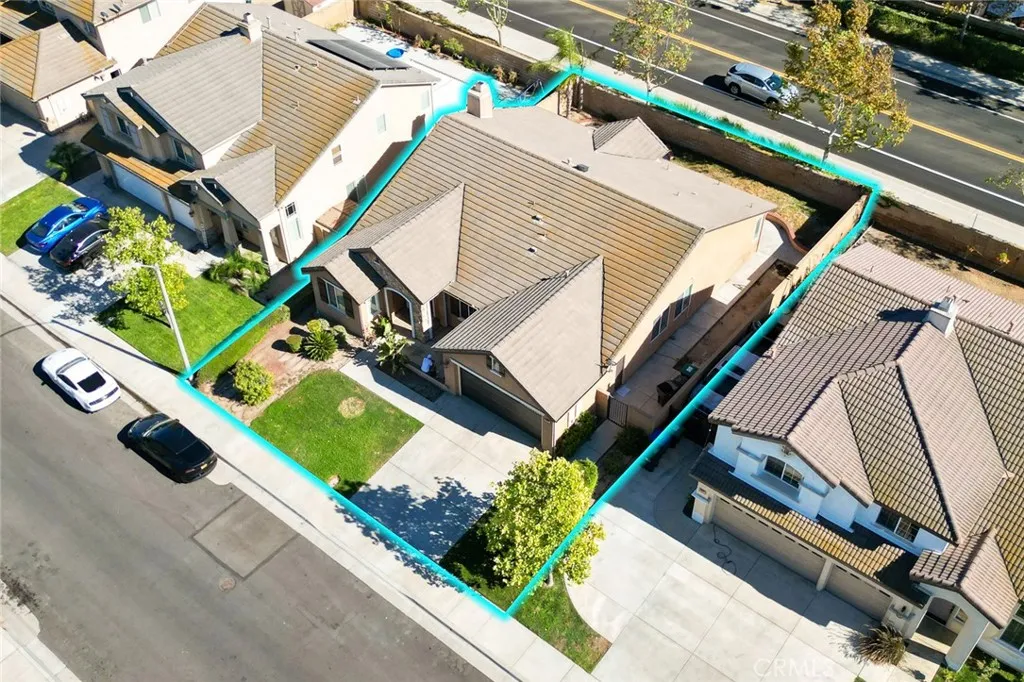 main property photo 41
