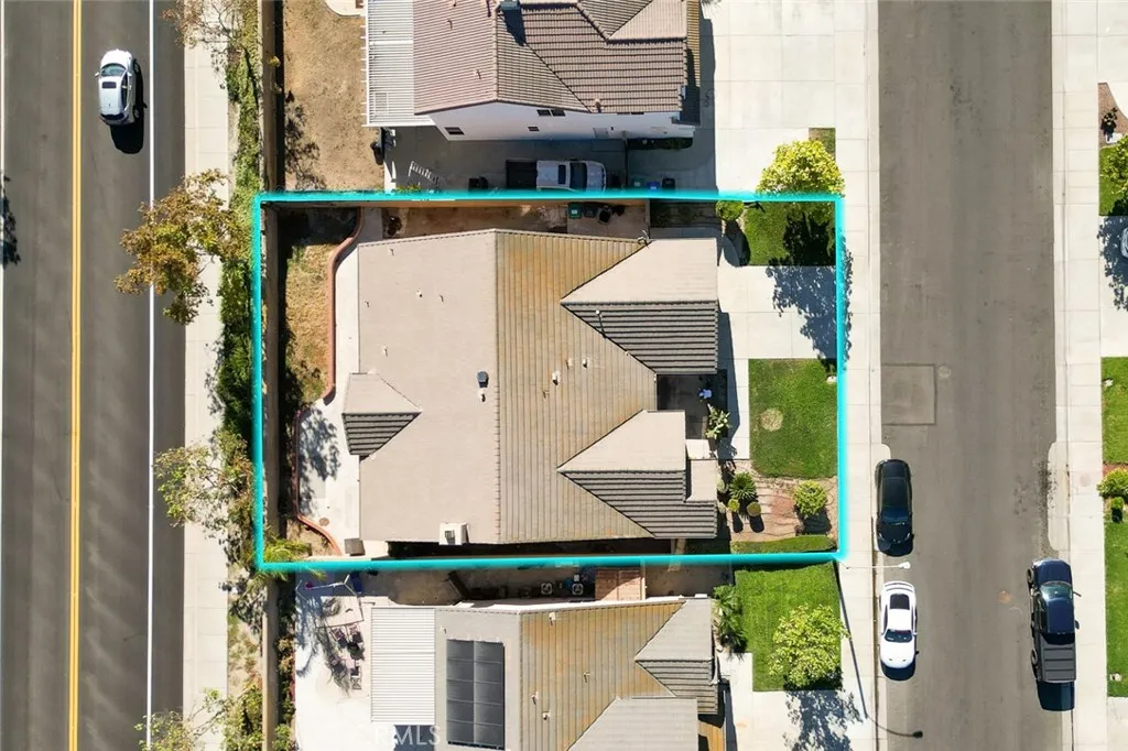 main property photo 42