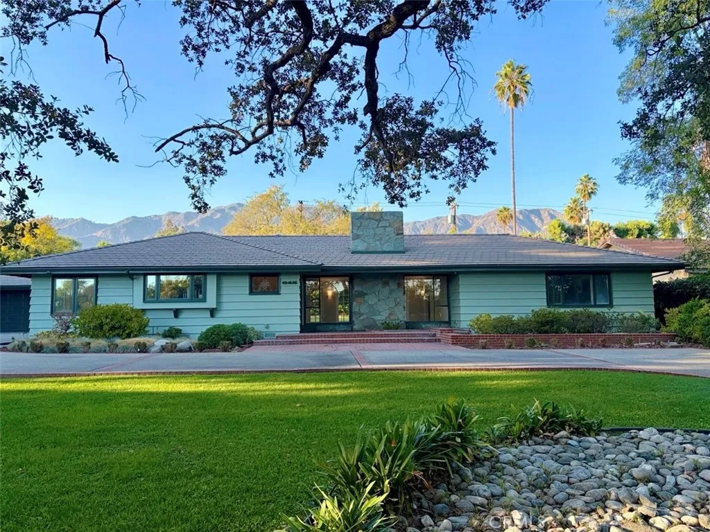 main property photo 0