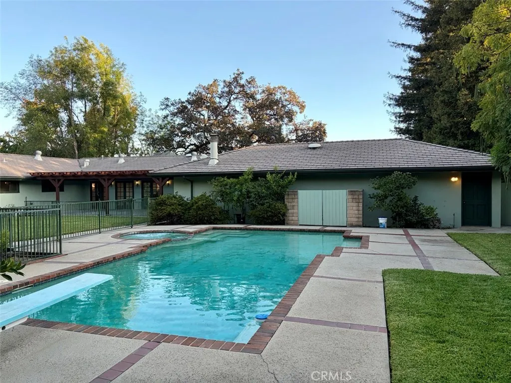 main property photo 49