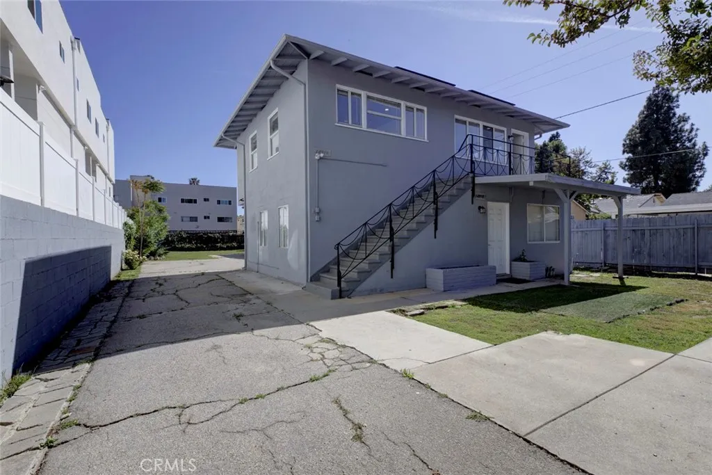 main property photo 24