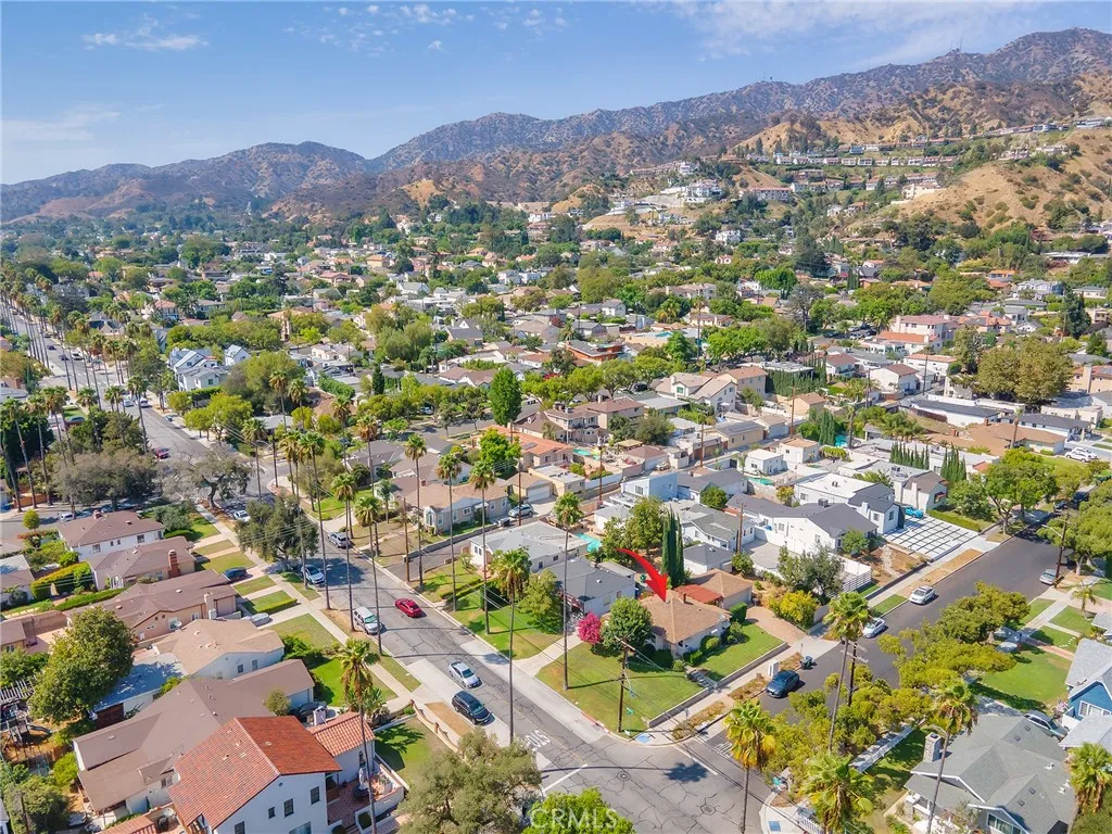 main property photo 37