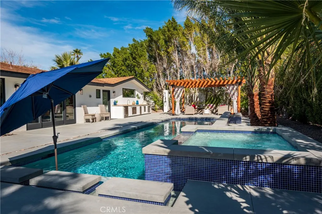 main property photo 16