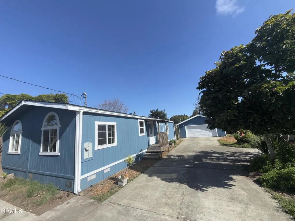 main property photo 9