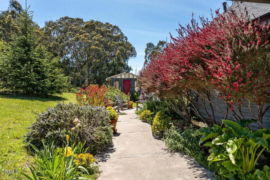 main property photo 35