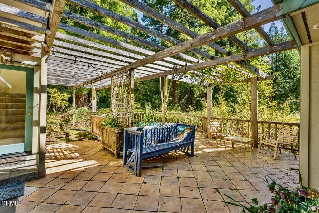 main property photo 36