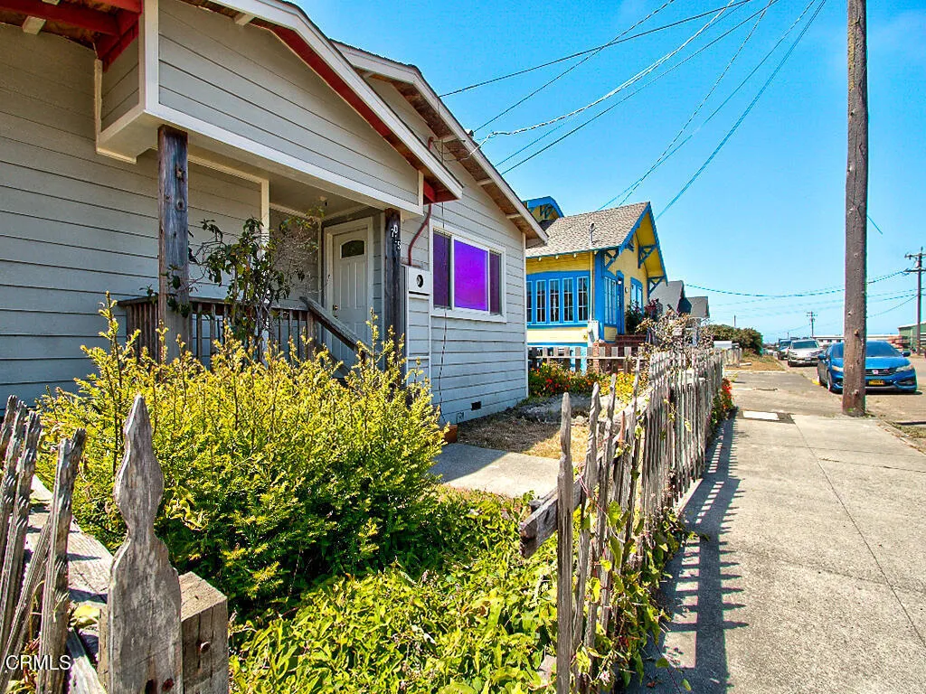 main property photo 31
