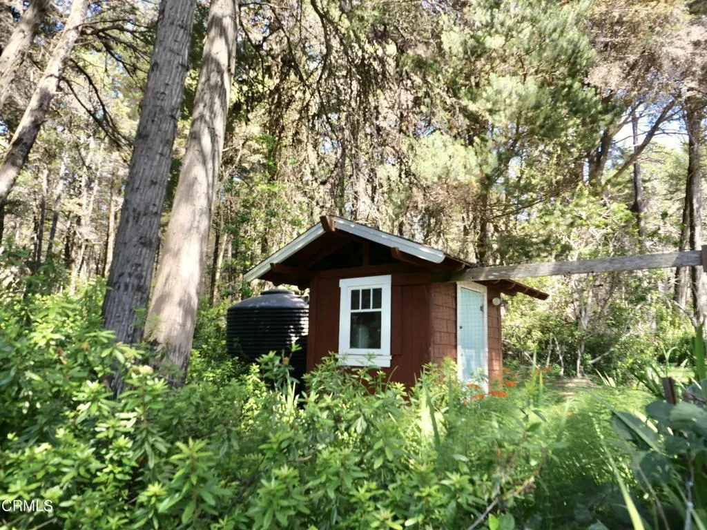 main property photo 32