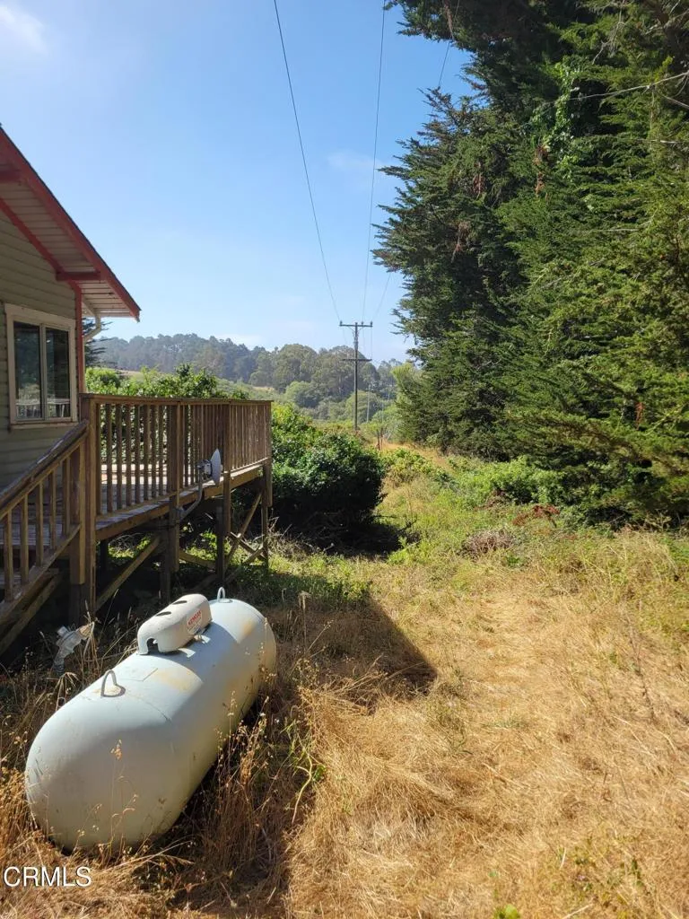 main property photo 28