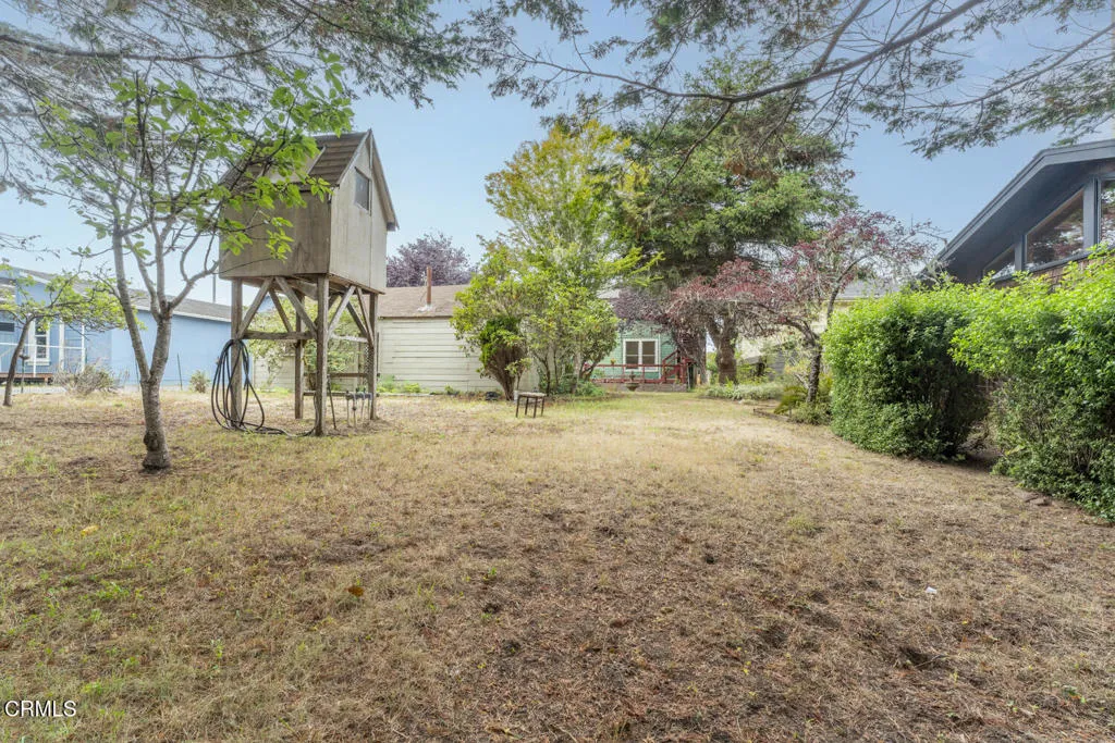 main property photo 40