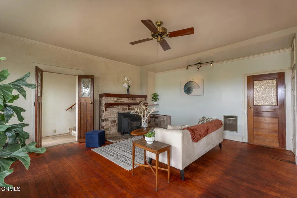 main property photo 8