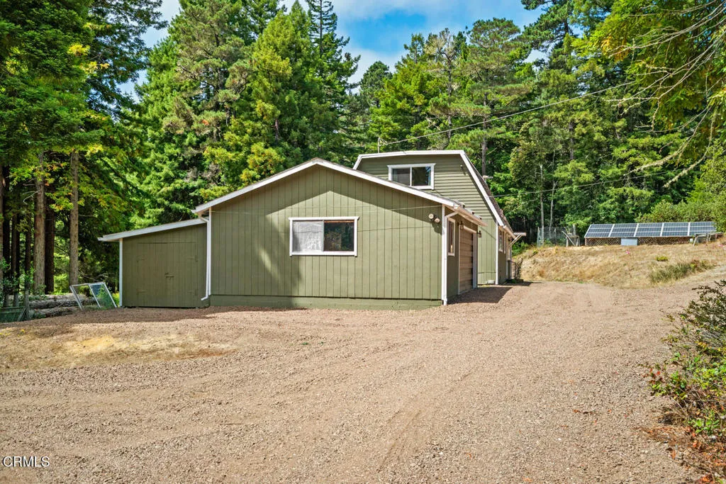 main property photo 39