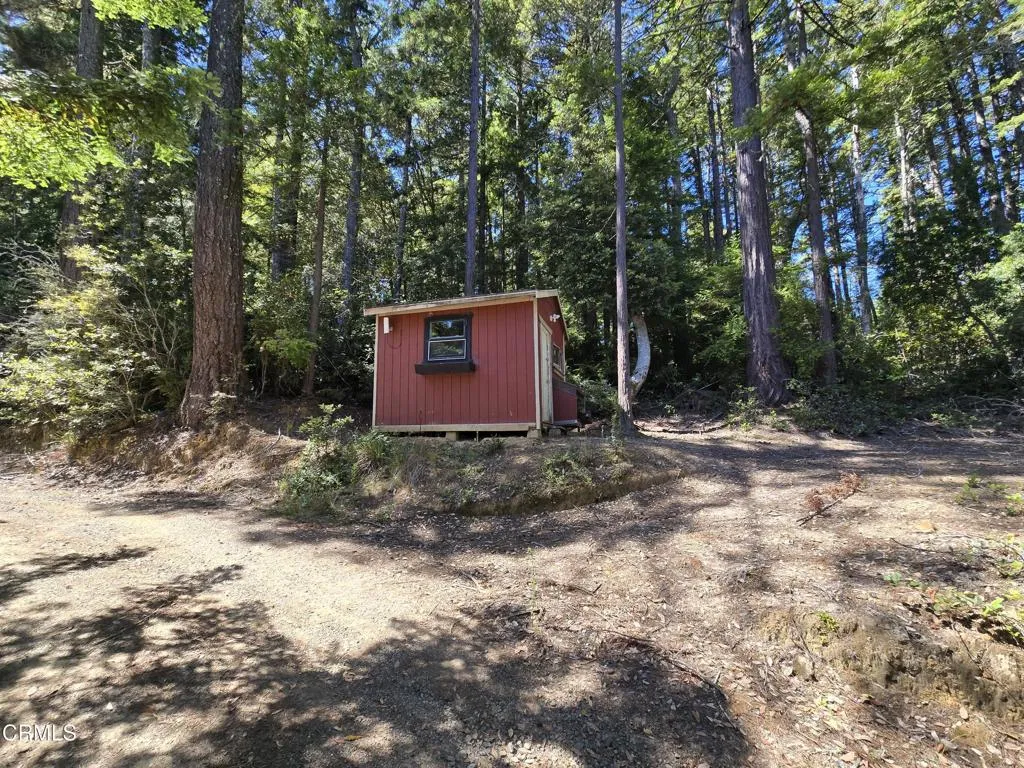 main property photo 4