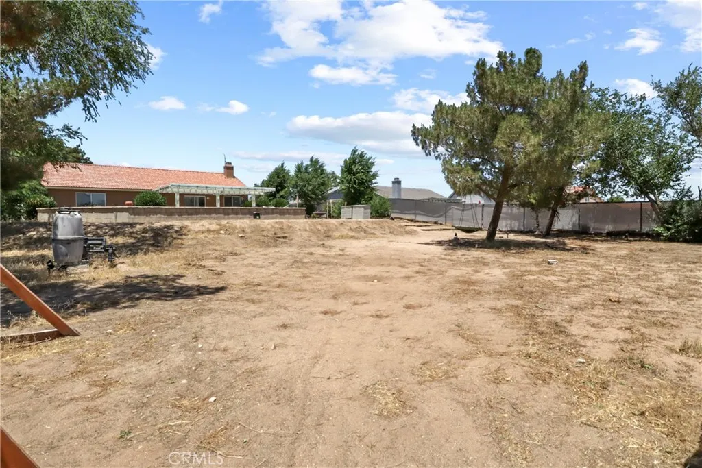 main property photo 18
