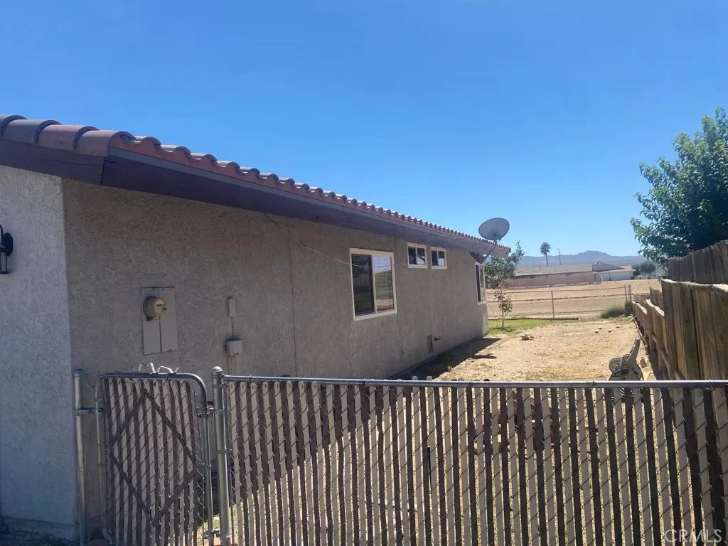 main property photo 24