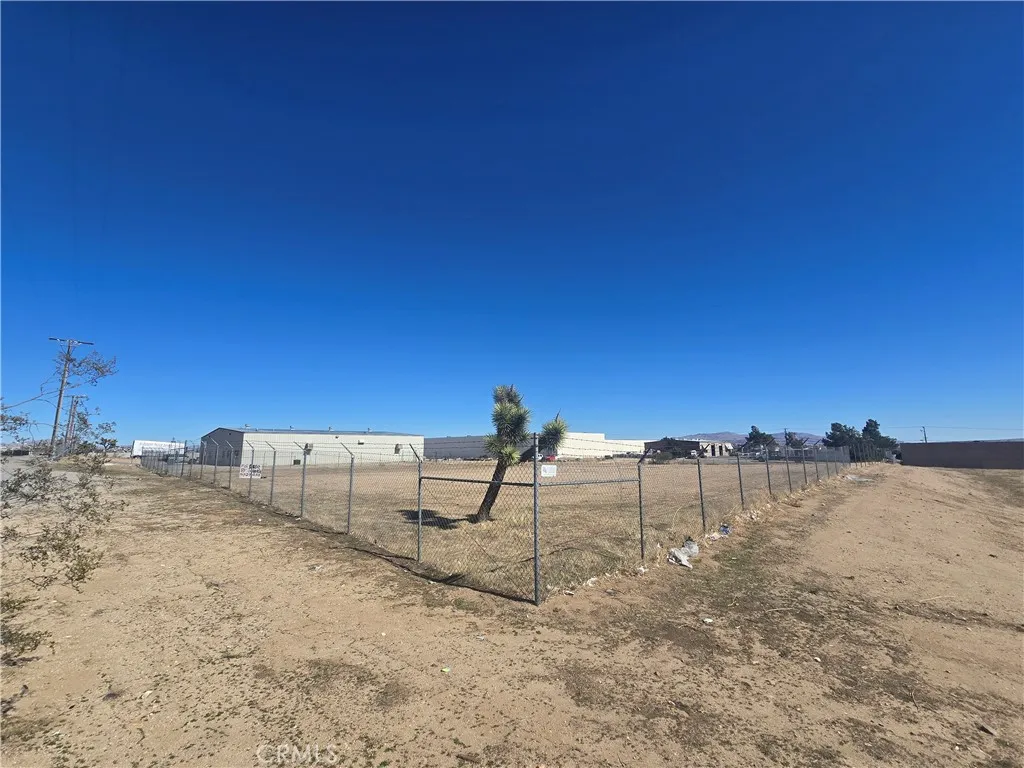 main property photo 4