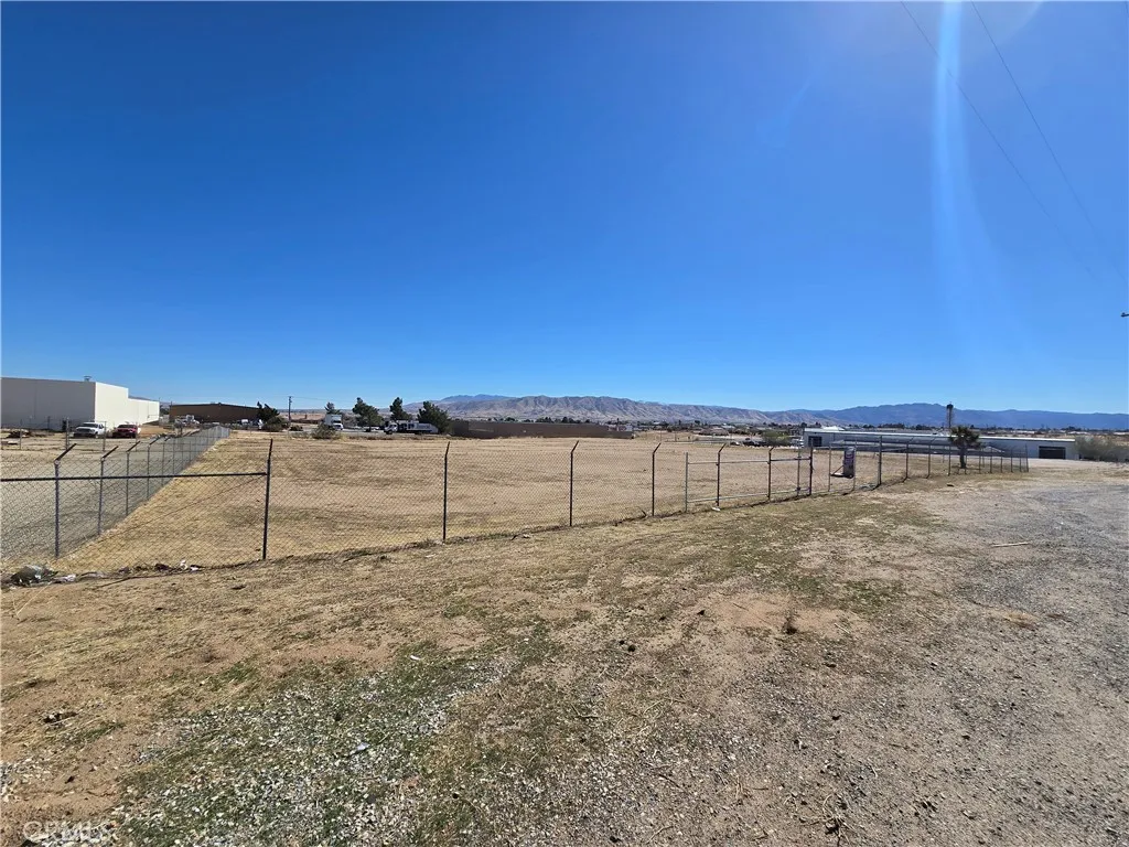 main property photo 5