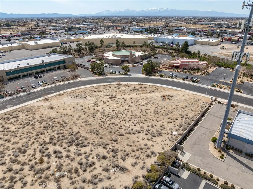 main property photo 11