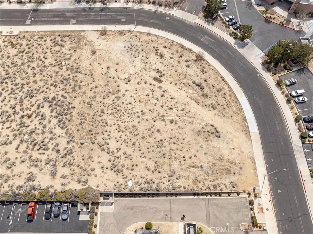 main property photo 17