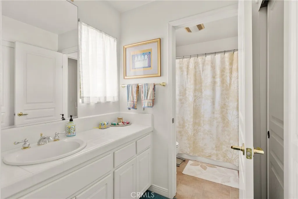 property viewer photo 41