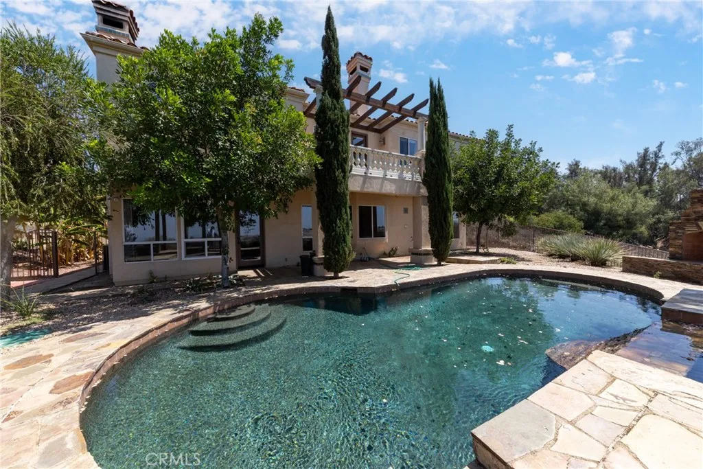 main property photo 70