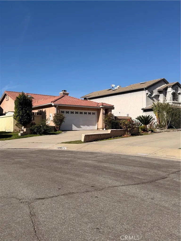 property viewer photo 2
