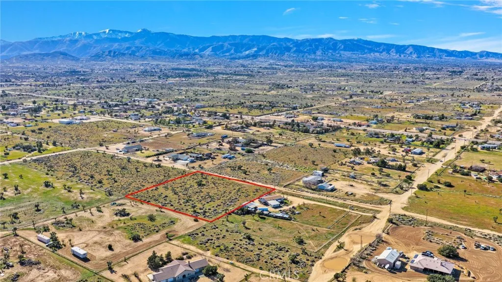 main property photo 8