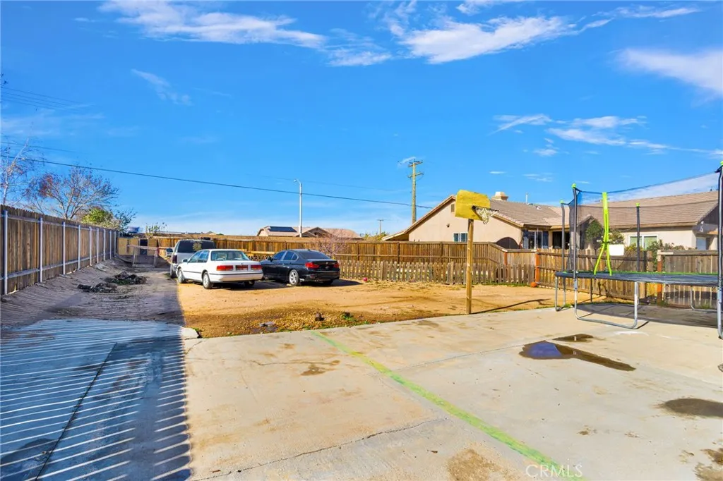main property photo 41