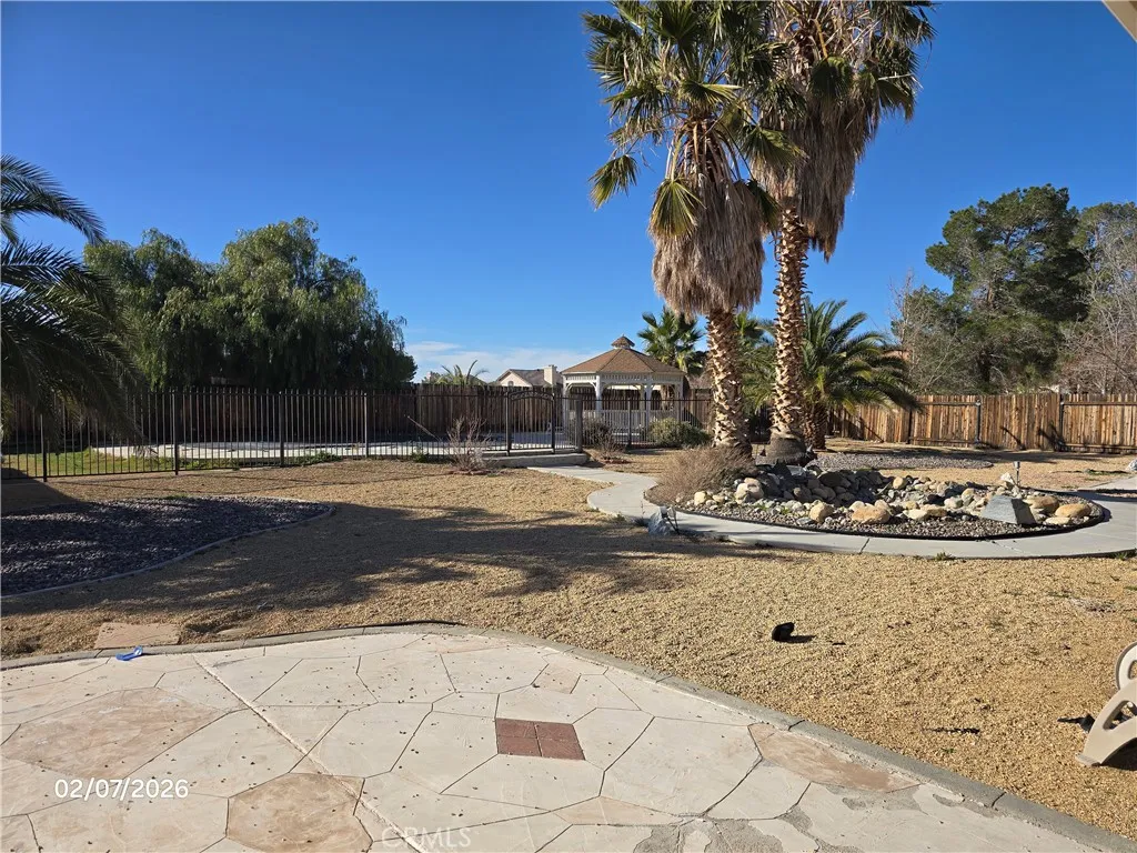 main property photo 8