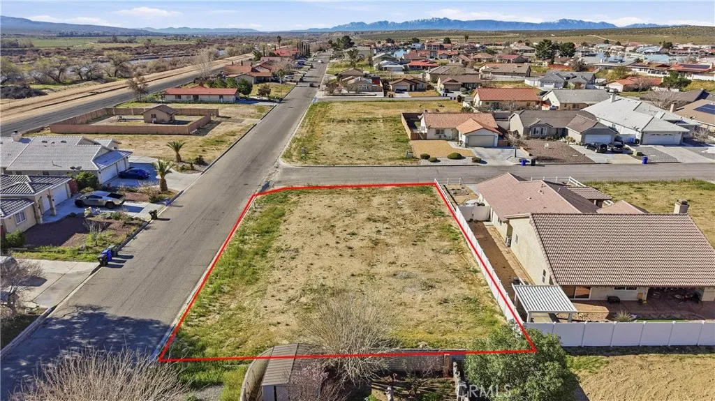 main property photo 16