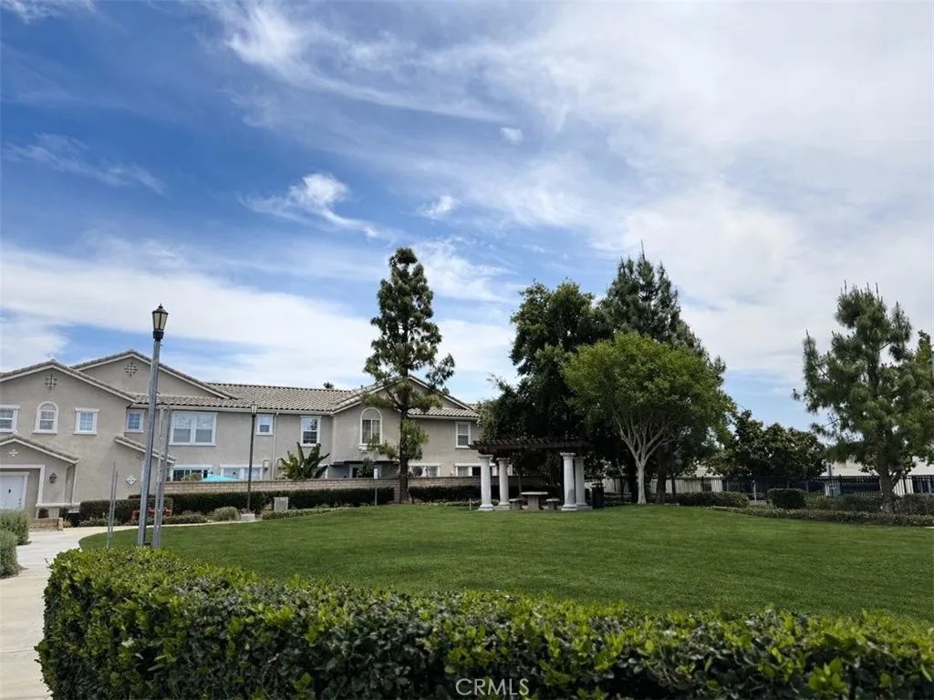 main property photo 50