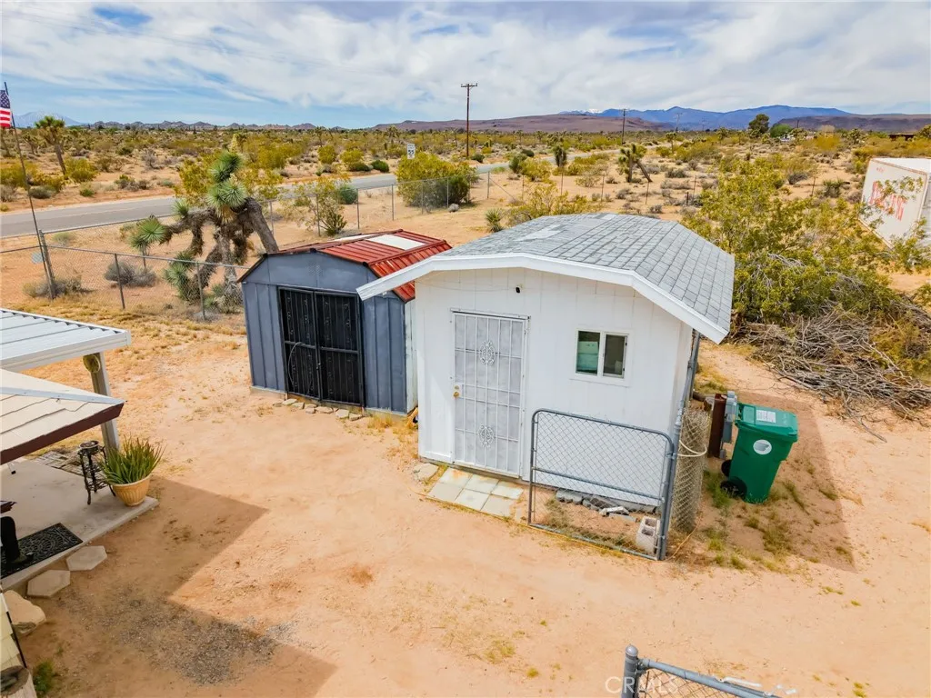 main property photo 27
