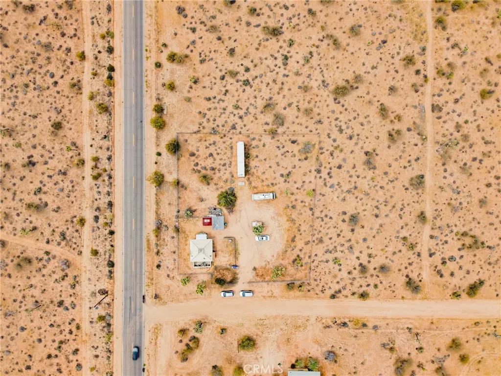 main property photo 28