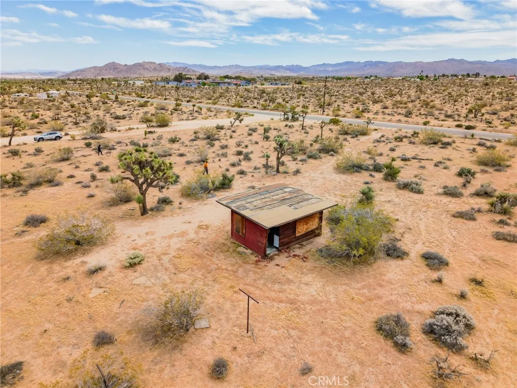 main property photo 30
