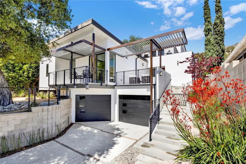 main property photo 59