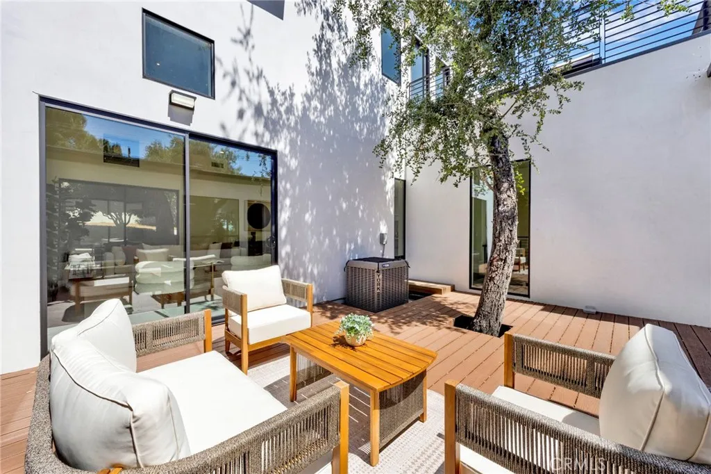 main property photo 65