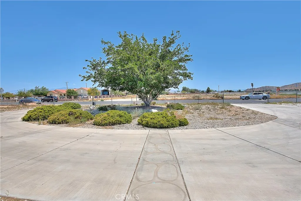 main property photo 11