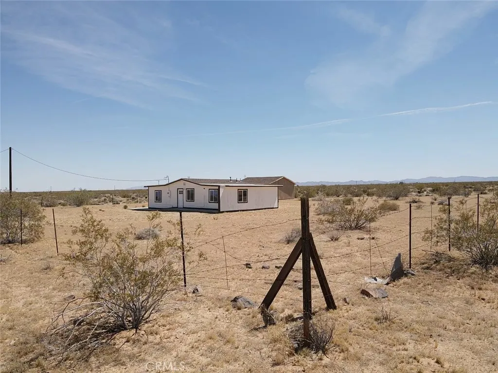 main property photo 26