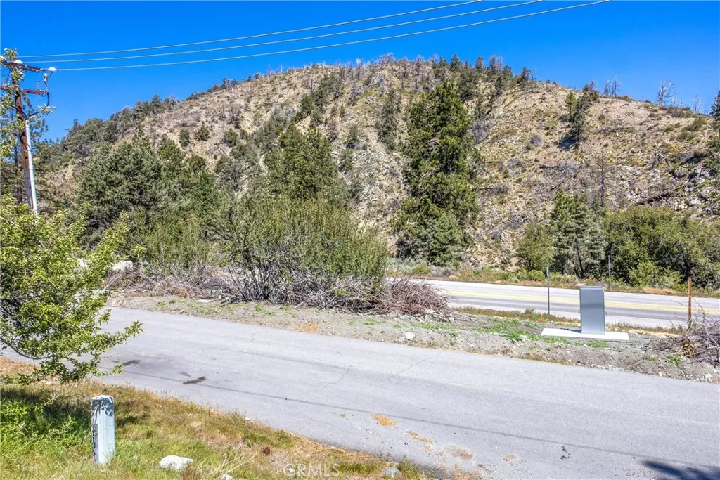 main property photo 28
